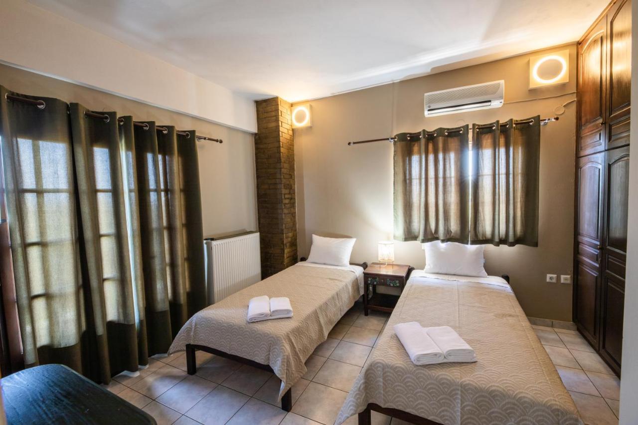 Villa Georgina B&B กาตาโกลอน ภายนอก รูปภาพ
