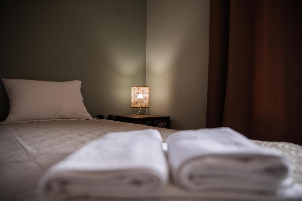 Villa Georgina B&B กาตาโกลอน ภายนอก รูปภาพ