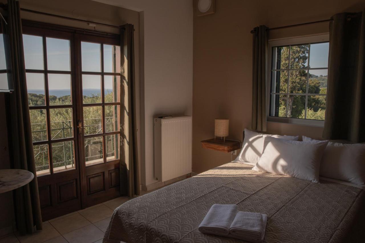 Villa Georgina B&B กาตาโกลอน ภายนอก รูปภาพ