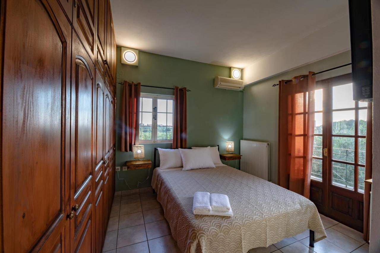 Villa Georgina B&B กาตาโกลอน ภายนอก รูปภาพ